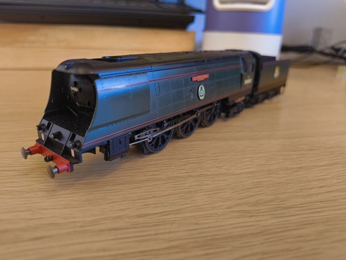 Hornby r2316 battle - hornby, britain