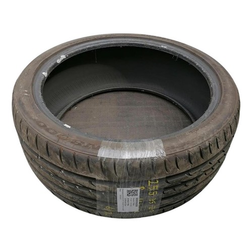 255 97y roadstone - 255/35/20,