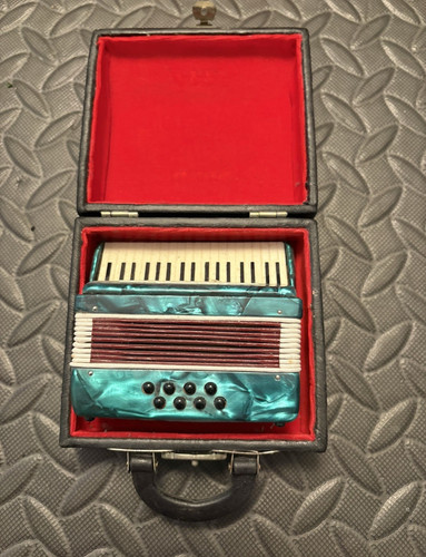 Small piano accordion - piano, 15
