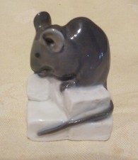 Royal Copenhagen Mouse on Sugar Cubes - No 510