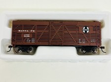 Bachmann Silver HO Santa Fe
