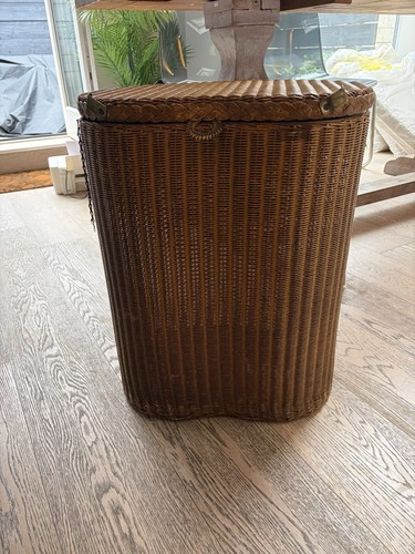 Lloyd loom gold laundry - loom,