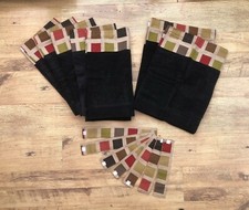 Black velvet with square top