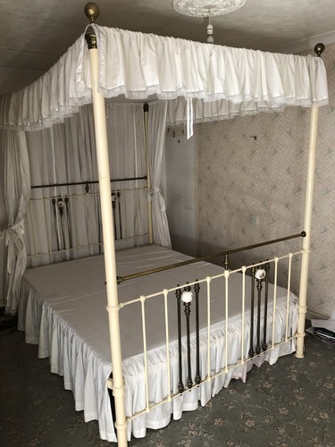 Four poster bed - poster,