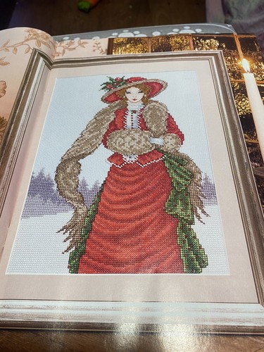 Zz37 christmas lady red - christmas, in