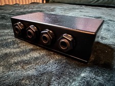 Lazy Bear 4 way patchbay (side