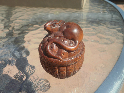Hand carved wood - wood, netsuke