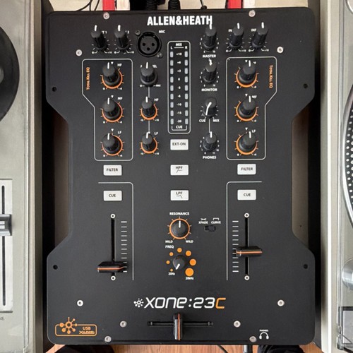 Allen heath xone 23c - allen, dj