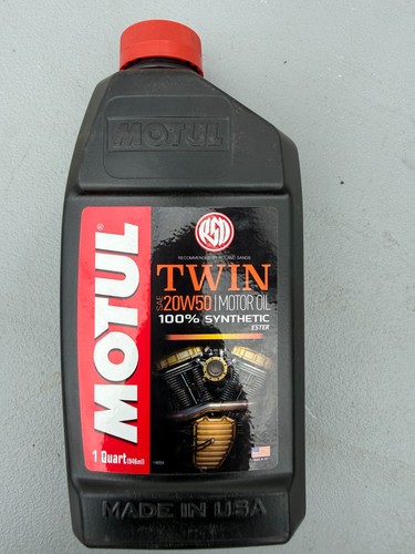 Motul vtwin synthetic oil - synthetic,
