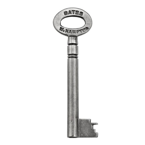 Antique key bates of - key,