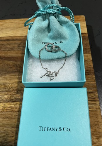 Tiffany 1837 interlocking - &,
