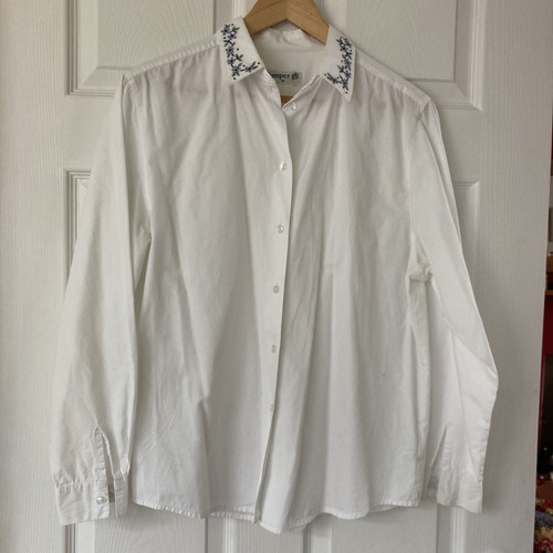 Ladies size crisp - size, white
