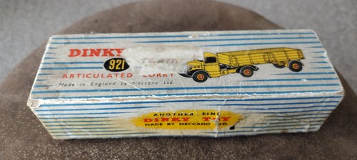 Dinky toys 921 - dinky, no.921