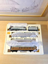 Hornby R2373M Silver Fox Train