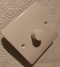 MK K1534WHI Rotary Push Dimmer