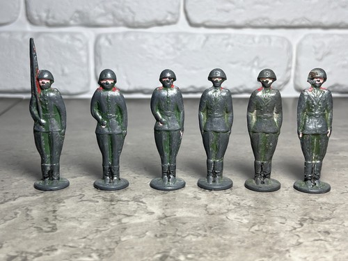 Vintage tin toy soldiers - vintage,