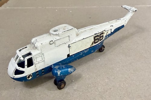 Dinky sea king helicopter - sea,