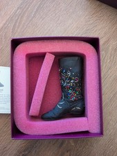 Just The Right Shoes Diamonds