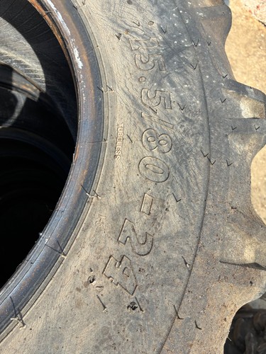 12 ply jcb site - 15.5/80/24,