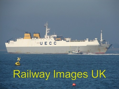 Ship photo pilot - ship,