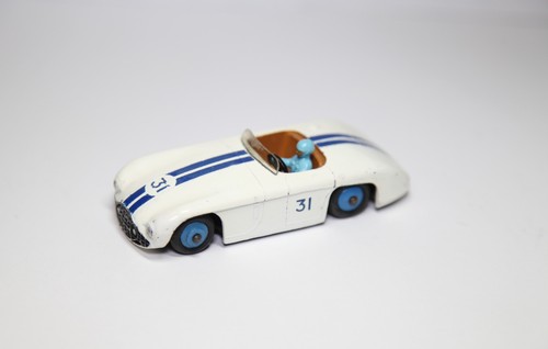 Dinky 133 cunningham c5r - dinky,
