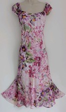 ? BM COLLECTION SIZE 18 Beautiful Ladies Floral Patterned Dress Ref A