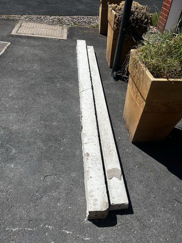Concrete lintel x 2 - lintel,