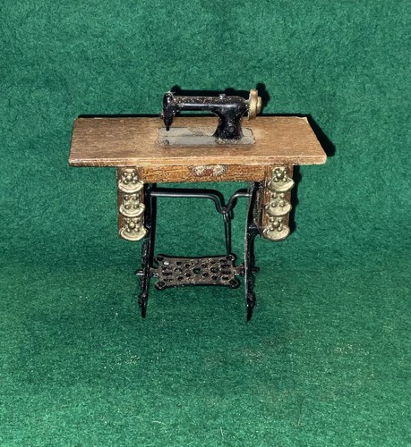 Vintage dolls house miniature - dolls,