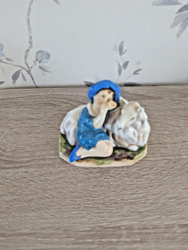 Royal worcester figurine - royal,