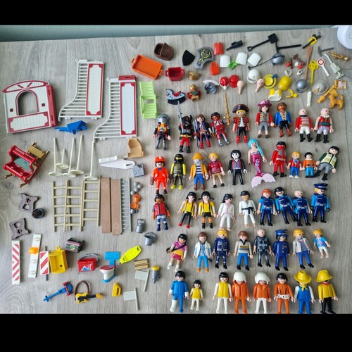 Playmobil figure bundle - figure,