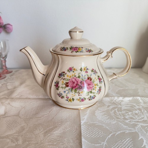 Vtg sadler floral and gold - sadler,