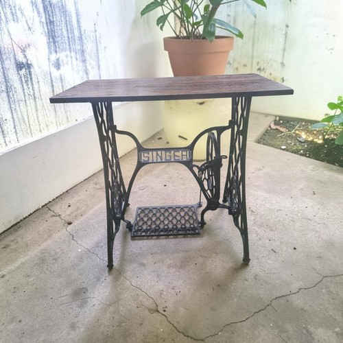 1930 singer sewing machine - singer,