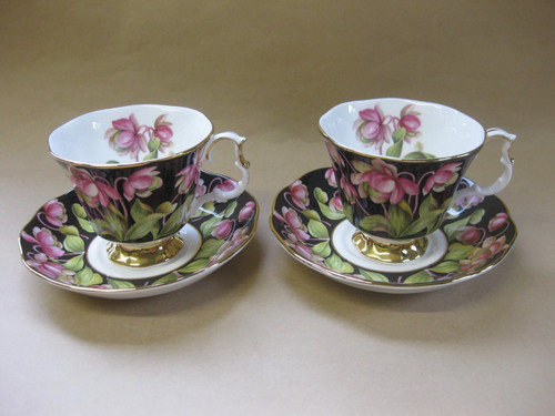 Pair royal albert bone - pair, of