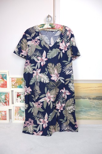 Hibiscus peacocks floral - peacocks, print