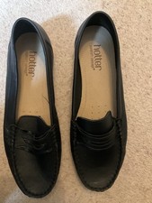 Hotter Shoes Size 5. 5 Wide