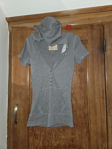 New hollister small size - small,