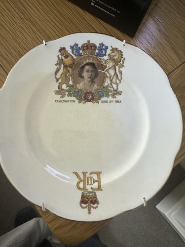 Vintage 1953 queen - “vintage,