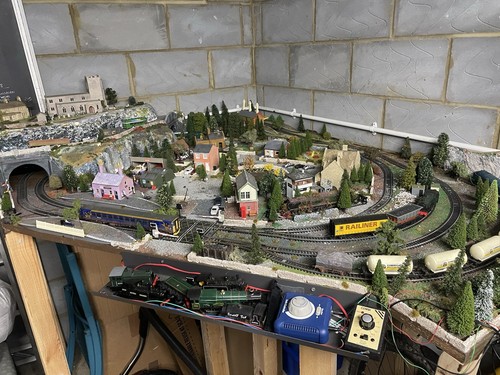 Hornby village railway - village,