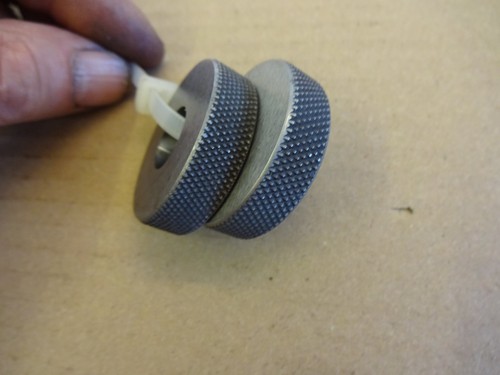 Large knurling wheels