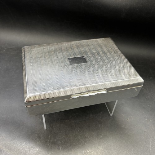 Cigarette case aristocrat - cigarette,