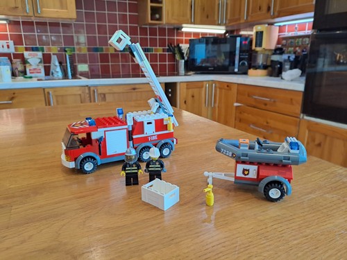 Lego city 7239 fire truck - city, &