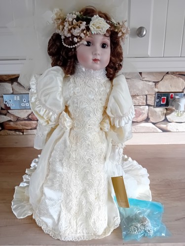 The bebe jumeau victorian - the,
