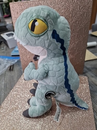 Jurassic world blue raptor - jurassic,