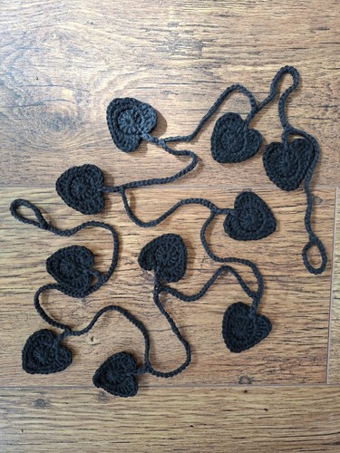 Crochet bunting black - 10,