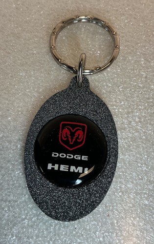 Vintage keychain metal round - vintage,