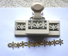 Martha Stewart Christmas Card Frosted Snowflake Trim ? Deep Edge Border Punch