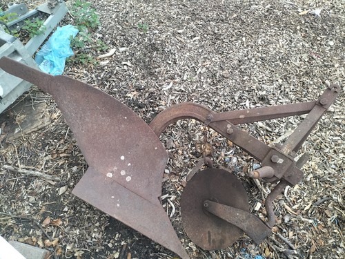 Massey ferguson tractor - massey, single