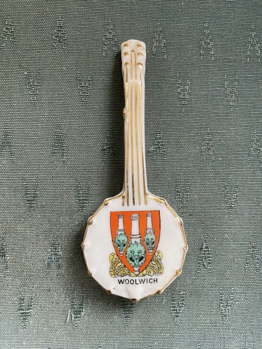 Woolwich crest model of a - model,