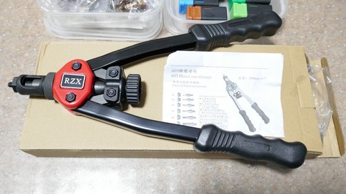 Hand nut riveter with - nut,