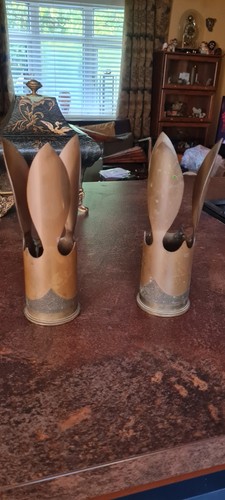 Ww1 pair trench - of, shells